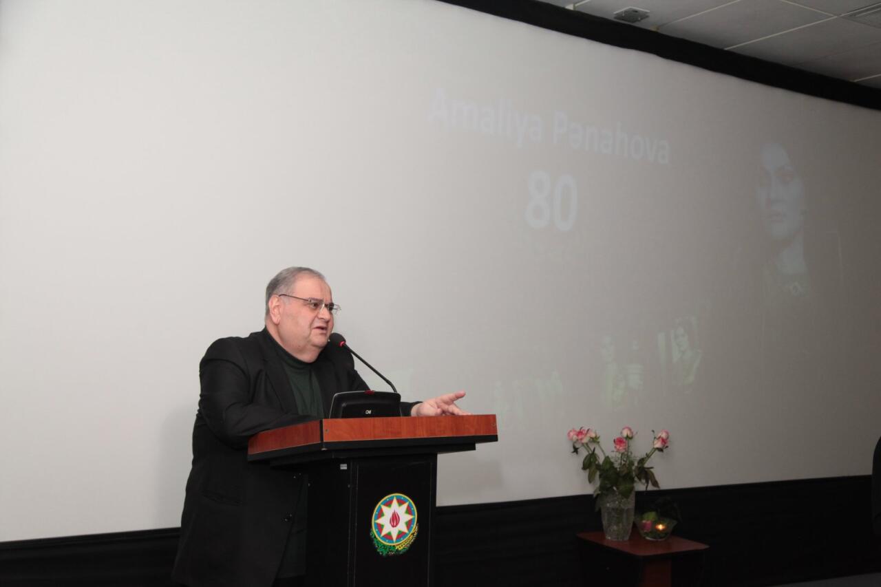 Сценическая магия, киношедевры и незабываемые образы Амалии Панаховой