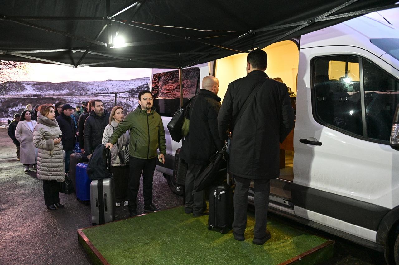 Представители гражданского общества Азербайджана прибыли в Армению