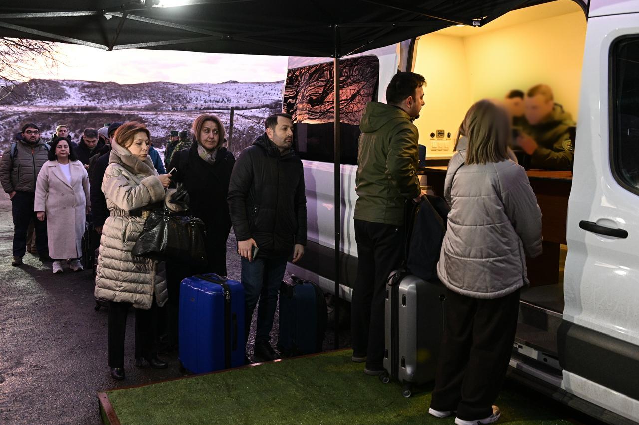 Представители гражданского общества Азербайджана прибыли в Армению