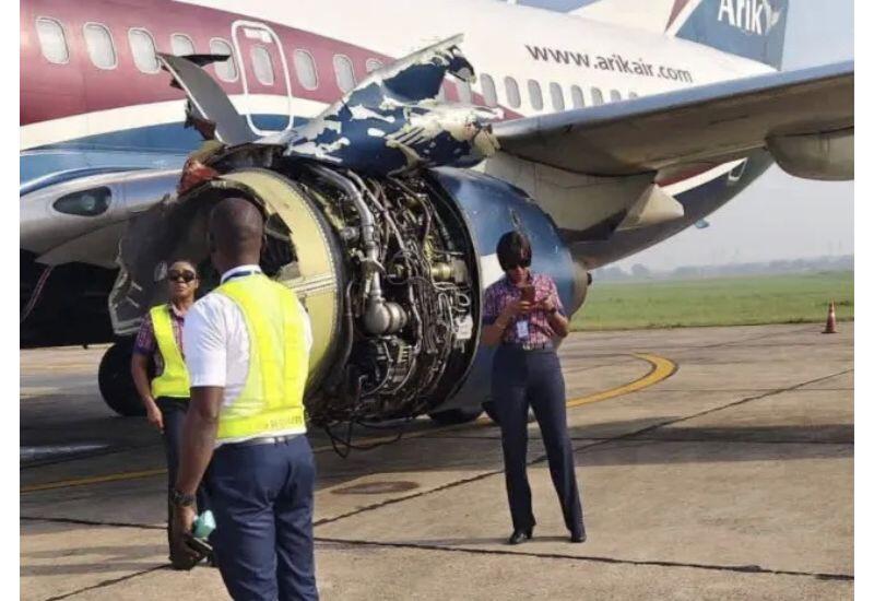 Самолет совершил экстренную посадку из-за развалившегося в небе двигателя