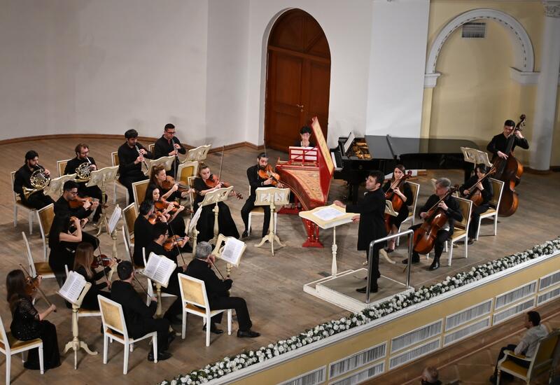 Азербайджанская филармония перенесла зрителей в эпоху Баха