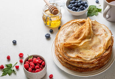 Кому нельзя есть блины на молоке?