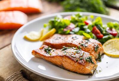 Названа диета, защищающая от болезни Альцгеймера