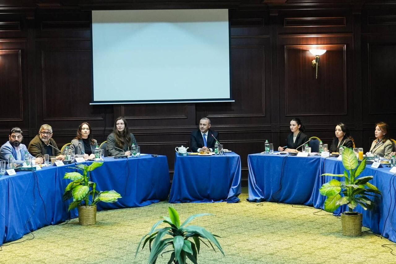В Армении состоялся круглый стол с участием представителей гражданских обществ Азербайджана и Армении в рамках инициативы «Мост мира»