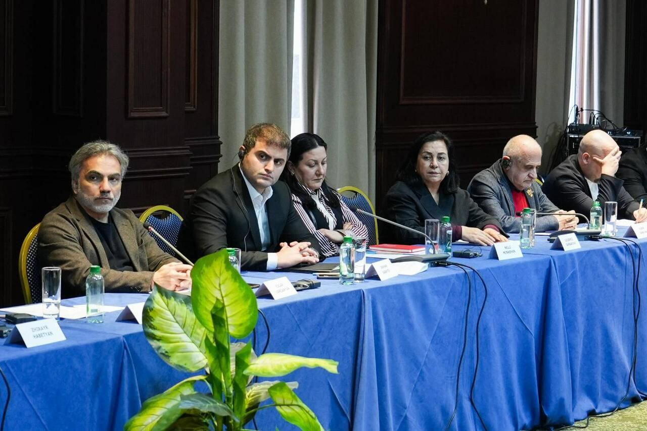 В Армении состоялся круглый стол с участием представителей гражданских обществ Азербайджана и Армении в рамках инициативы «Мост мира»