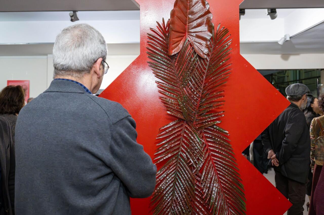 В Баку появились трещины во времени - "Антиномия" Эльчина Шамилли раздвигает границы восприятия