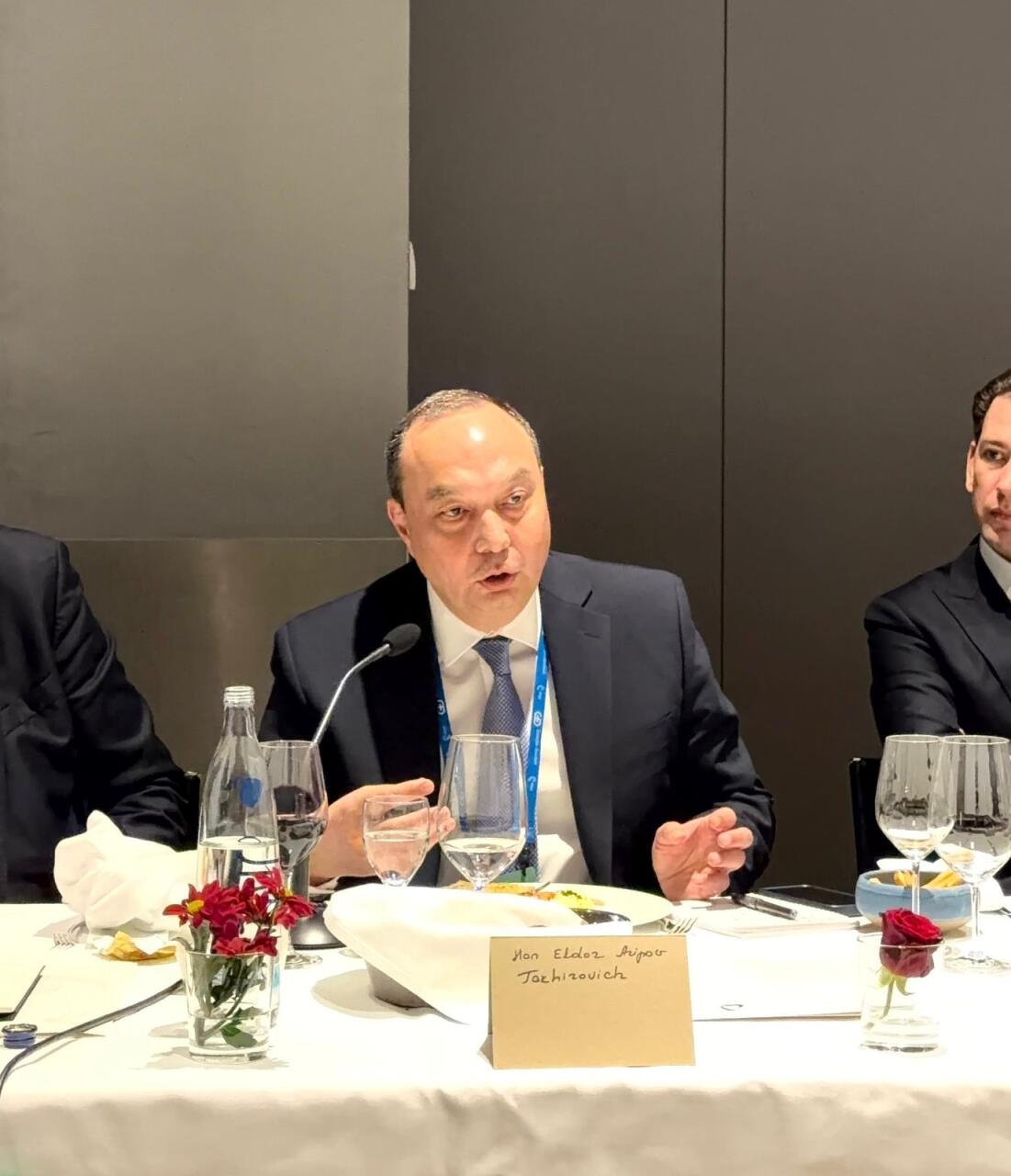 Nizami Gəncəvi Beynəlxalq Mərkəzi Münhen Təhlükəsizlik Konfransı çərçivəsində yüksək səviyyəli tədbir təşkil edib