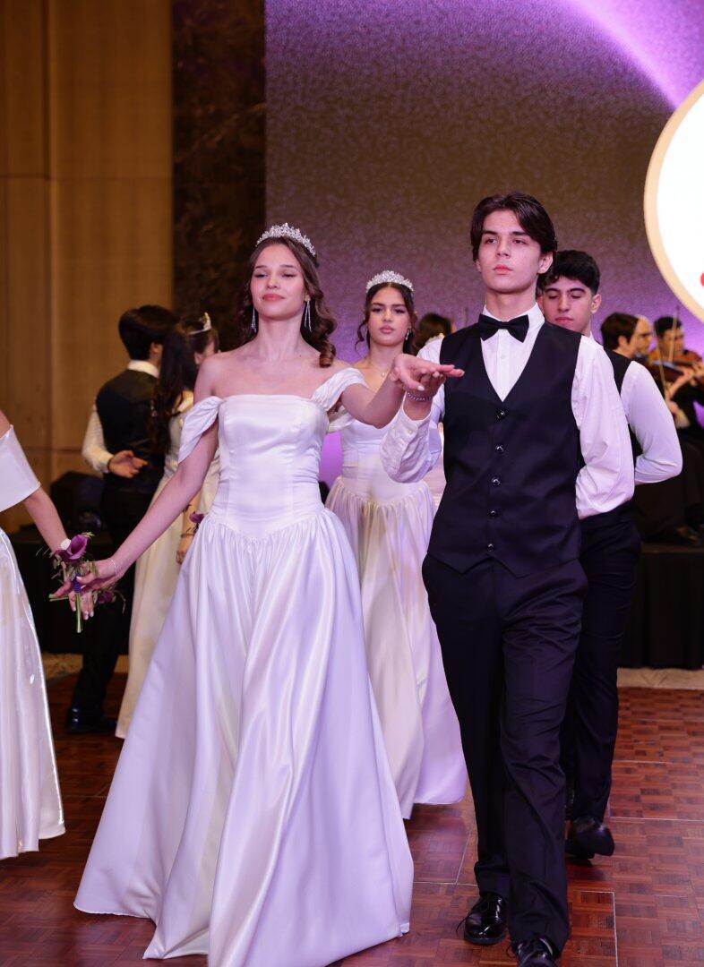 В Баку состоялся роскошный Венский бал - международное светское событие сезона