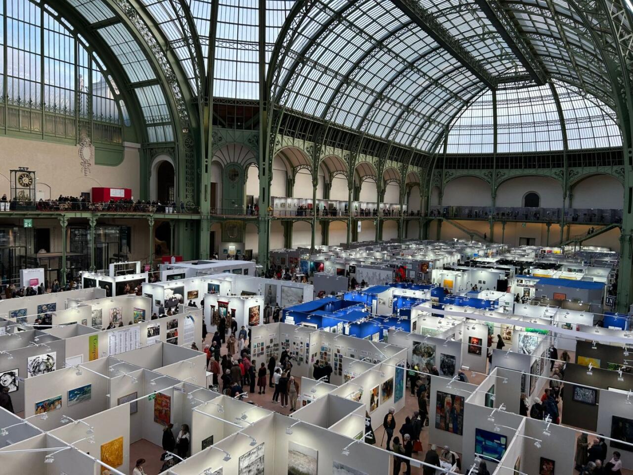 Картина азербайджанской художницы украсила главный арт-форум Парижа