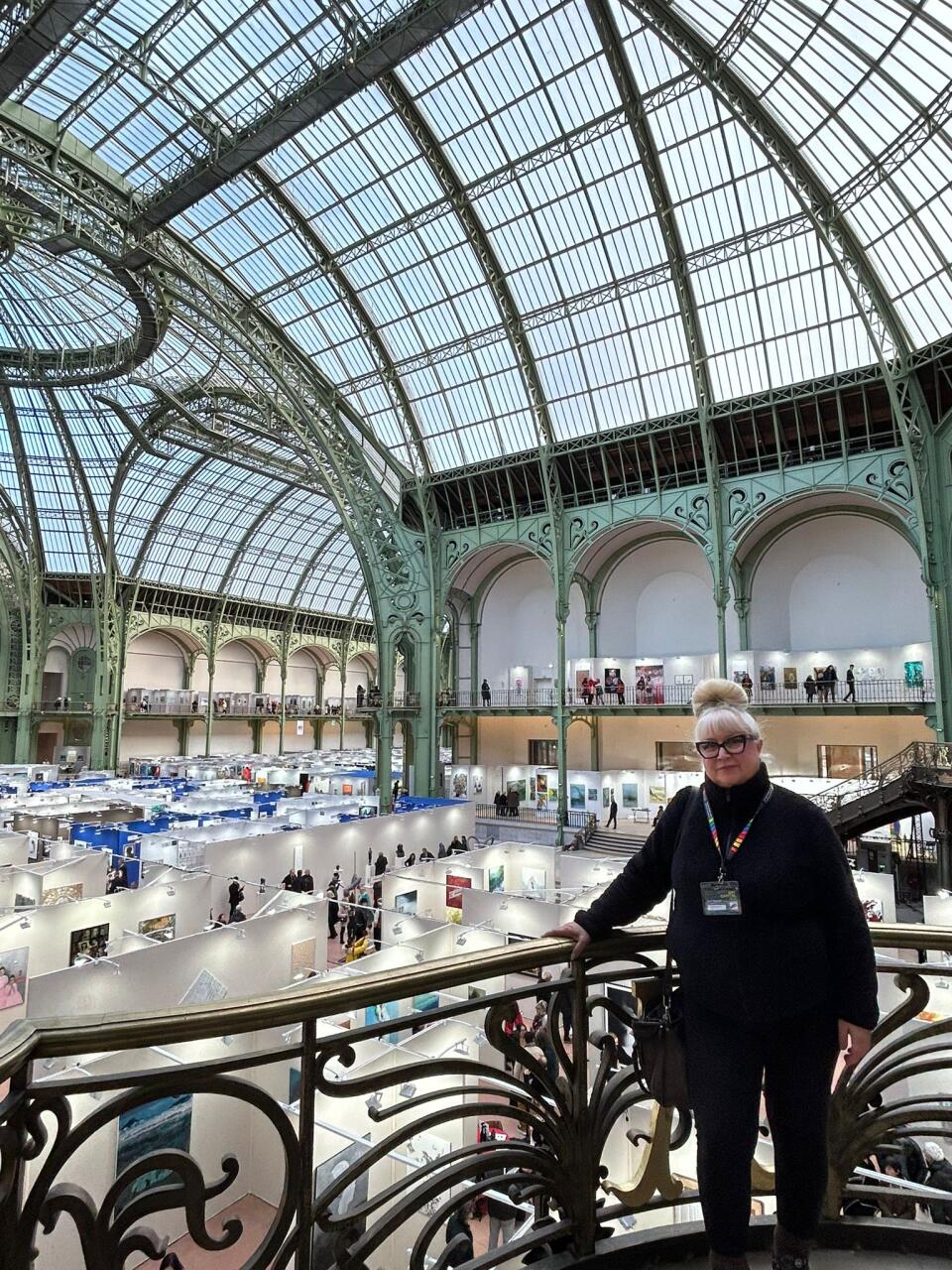 Картина азербайджанской художницы украсила главный арт-форум Парижа