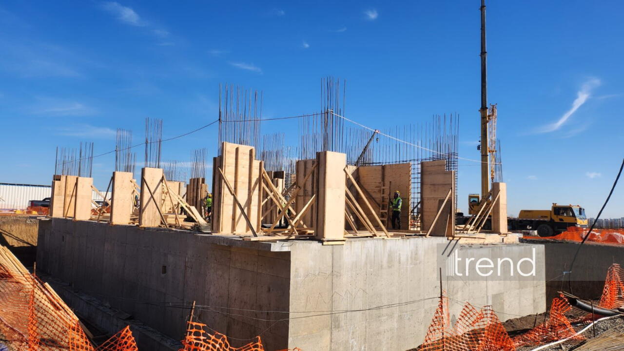 В Агдаме начато строительство новых жилых комплексов