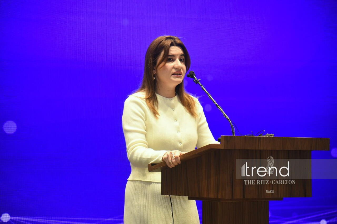 В Баку проходит открытие международной образовательной программы IT SkillSprint