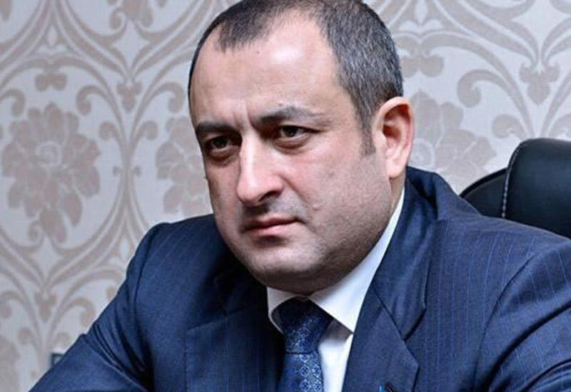 В Баку глава одного из районов получил выговор