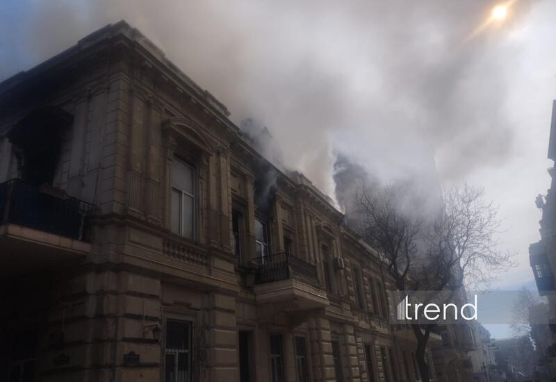 Пожар в центре Баку локализован