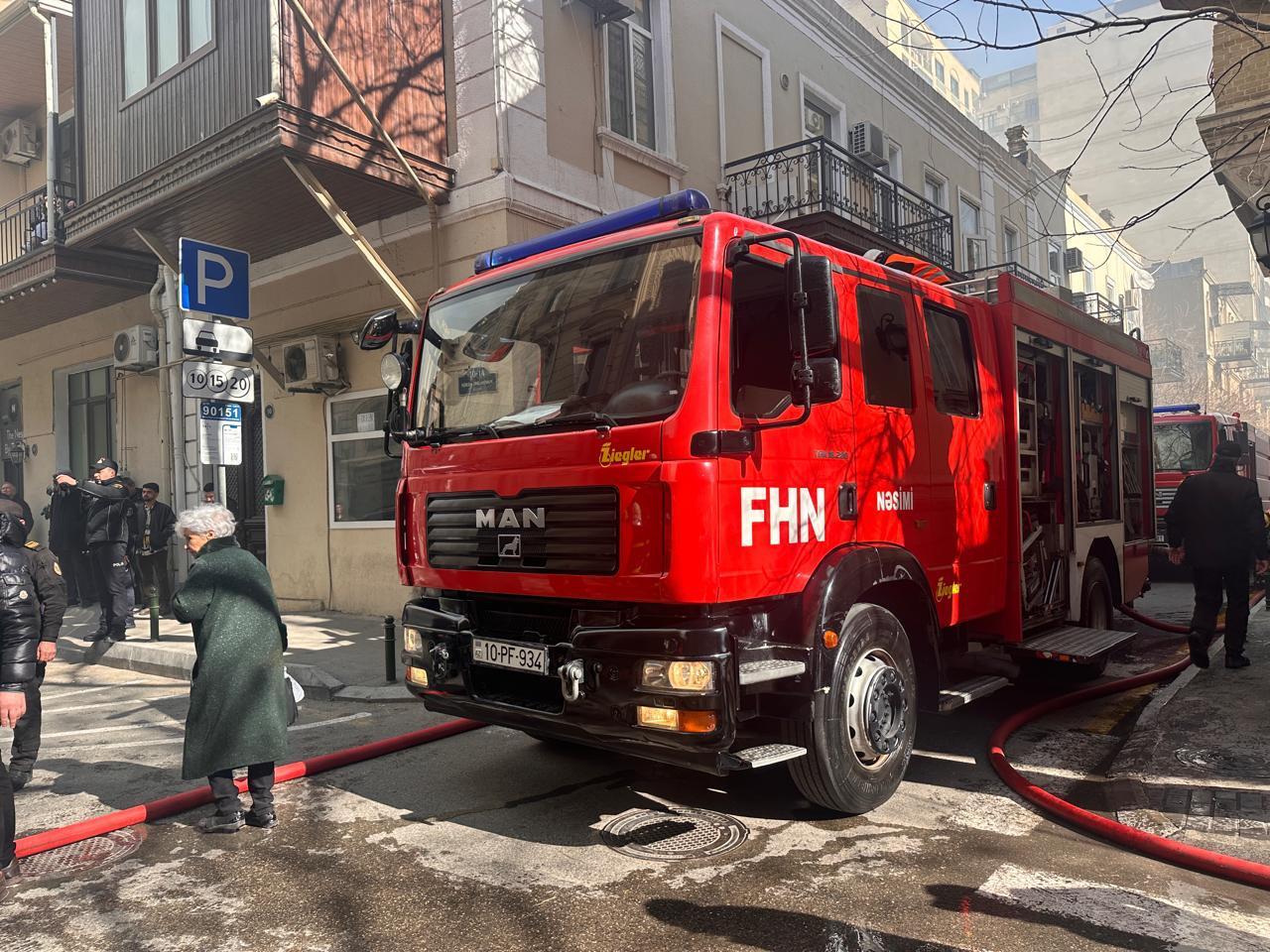 Пожар в центре Баку локализован