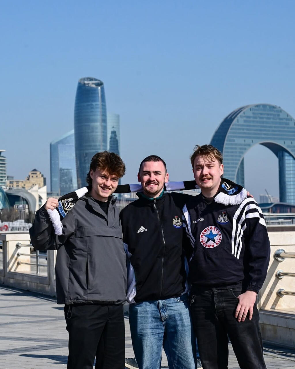 Фанаты "Ньюкасла" в Баку перед матчем с "Карабахом"