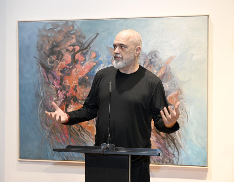 Heydər Əliyev Fondunun vitse-prezidenti Leyla Əliyeva və Bakı Media Mərkəzinin rəhbəri Arzu Əliyeva Tiranada MAMA “Ana təbiət” beynəlxalq incəsənət sərgisinin açılışında iştirak ediblər