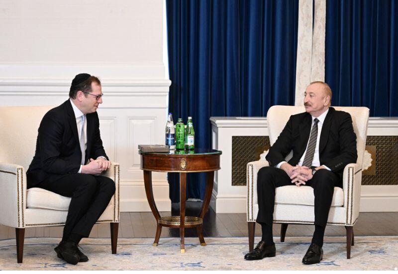 Президент Ильхам Алиев встретился в Вашингтоне с исполнительным директором и другим руководящим составом Американо-израильского комитета по общественным связям