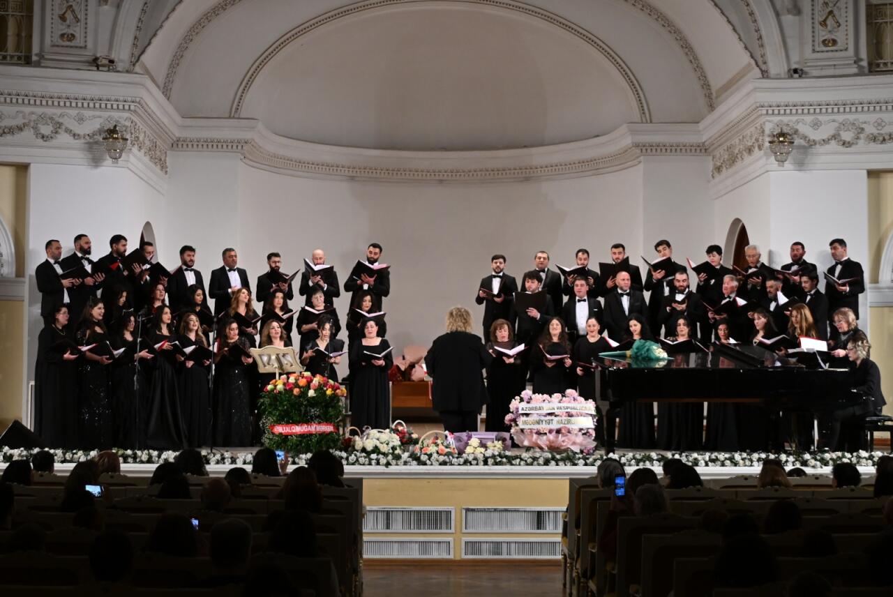 В Баку торжественно отметили юбилей народной артистки Гюльбаджи Имановой