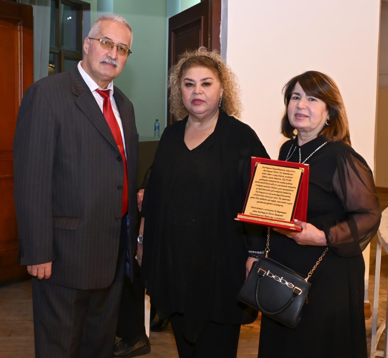 В Баку торжественно отметили юбилей народной артистки Гюльбаджи Имановой