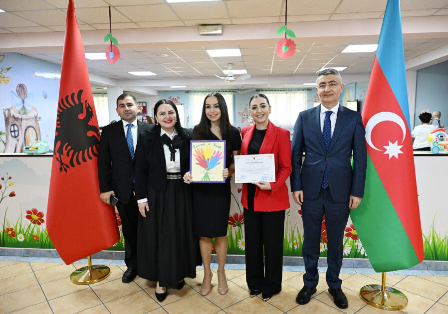 Leyla Əliyeva Tiranada “Hannah və Rosafa” uşaq evini və "Mother Teresa" Universitet Xəstəxana Mərkəzini ziyarət edib