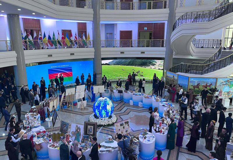 Азербайджан представлен на международной выставке «День дипломатии» в Туркменистане