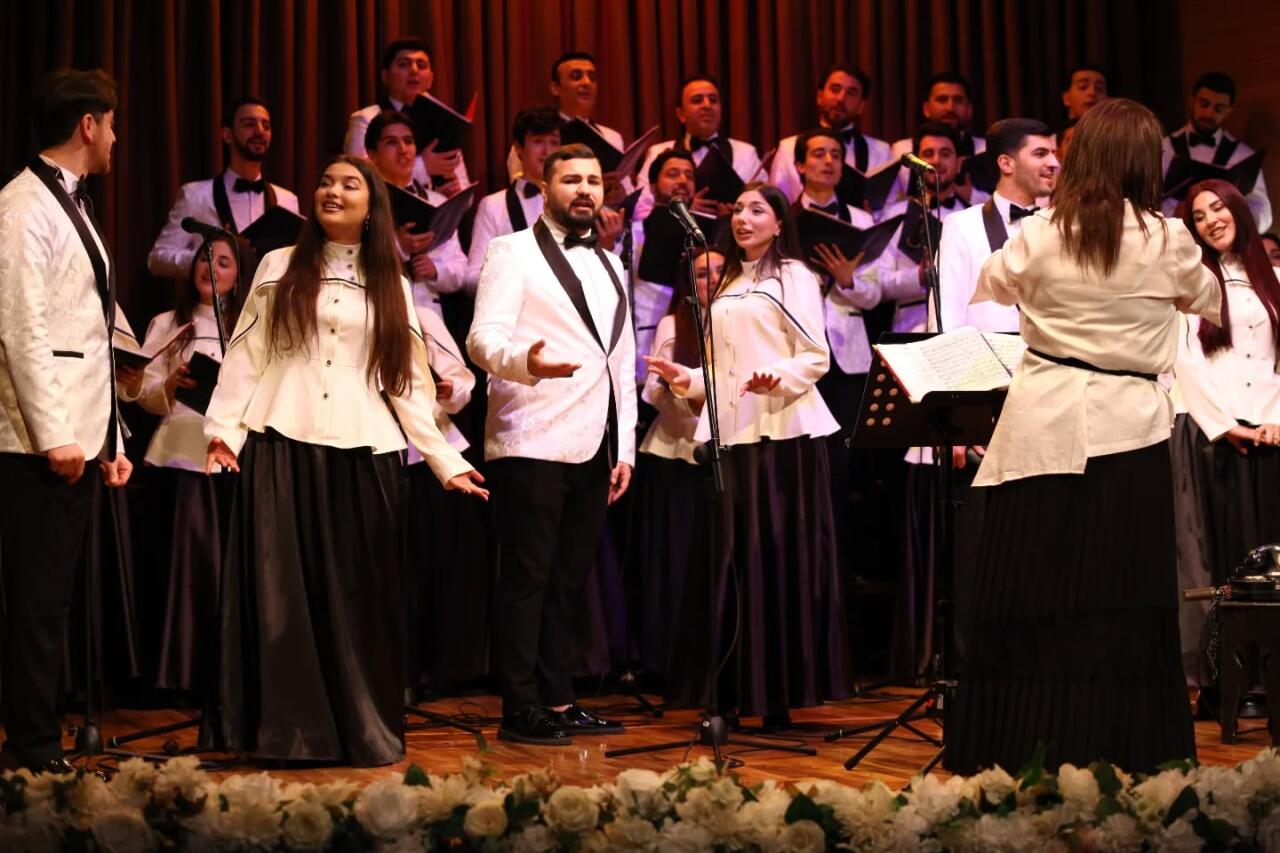 Костюмы и бутафория, сценки и хореографические этюды из азербайджанского кино