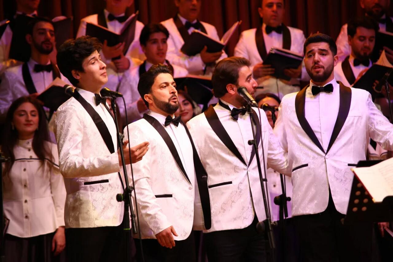 Костюмы и бутафория, сценки и хореографические этюды из азербайджанского кино