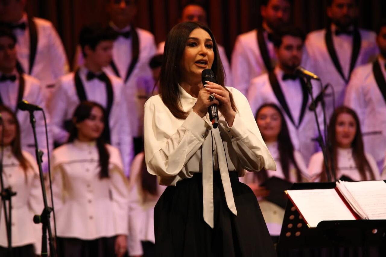 Костюмы и бутафория, сценки и хореографические этюды из азербайджанского кино