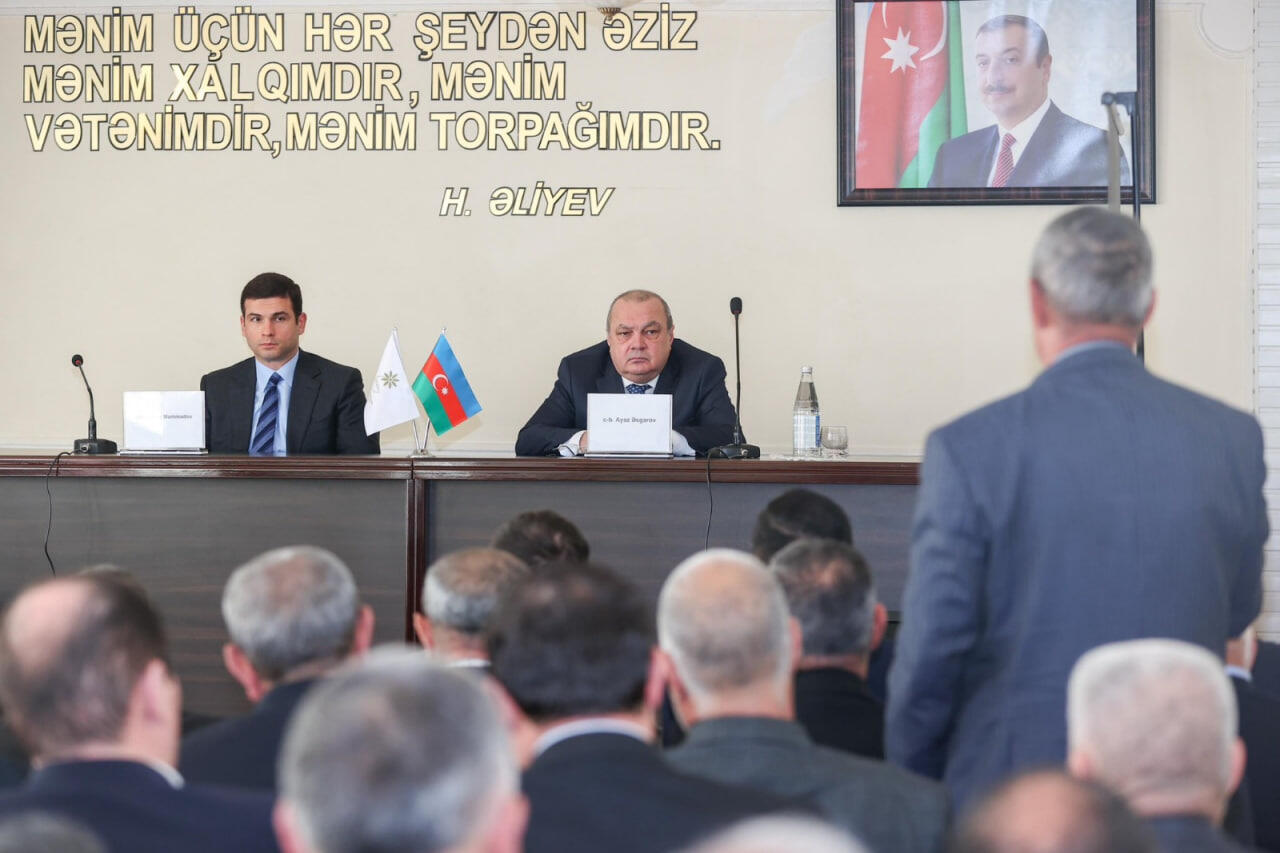 Yardımlı rayonunda sahibkarlarla görüş keçirilib