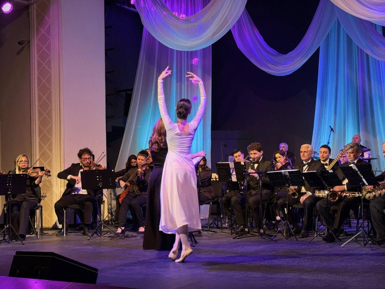 В Баку представлено кино без экрана, но с сердцем и вдохновением…