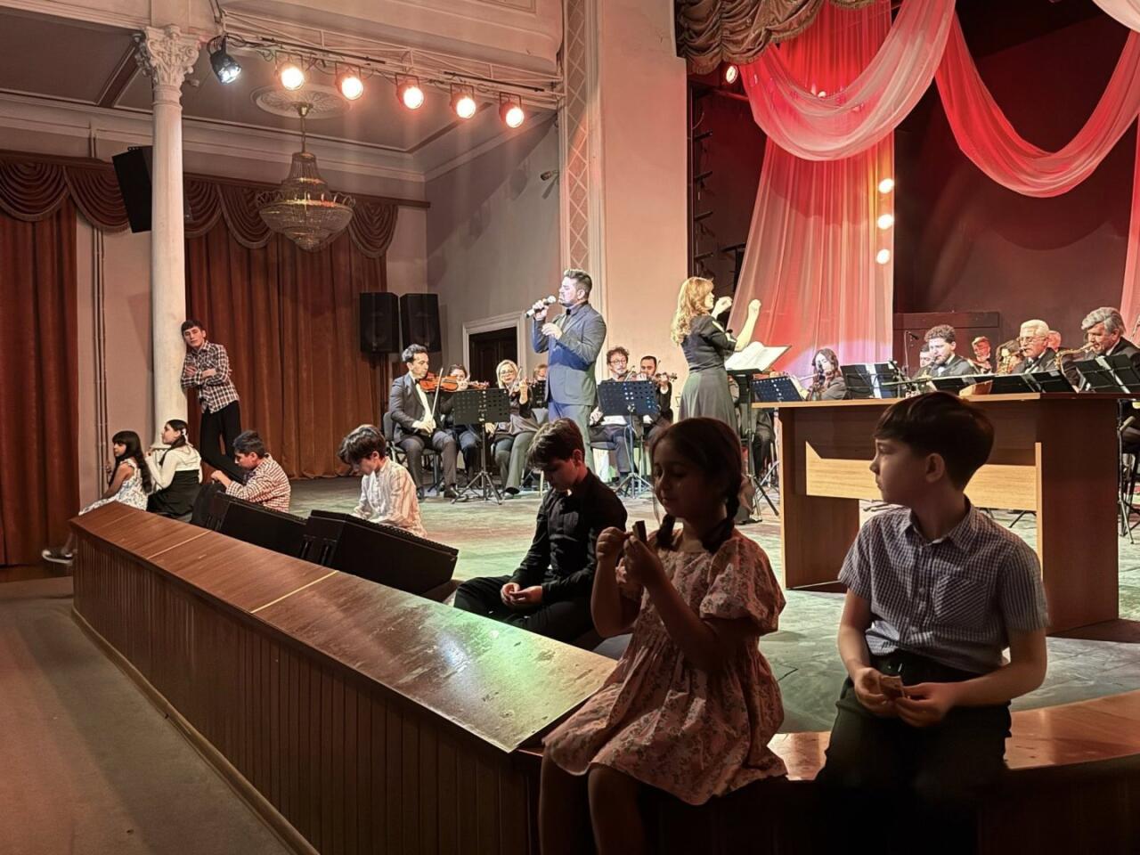 В Баку представлено кино без экрана, но с сердцем и вдохновением…