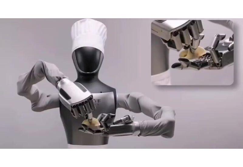 В Китае презентовали робота-повара