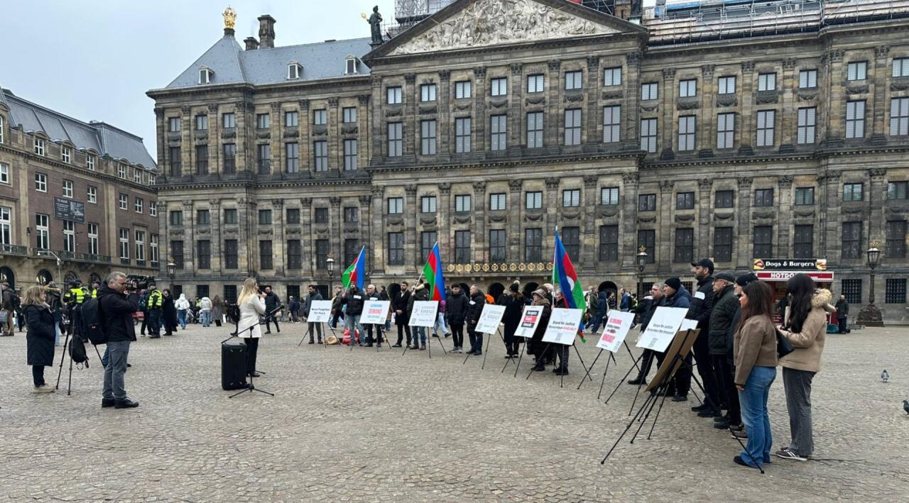 Призыв «Справедливость к Ходжалы!» в центре Амстердама