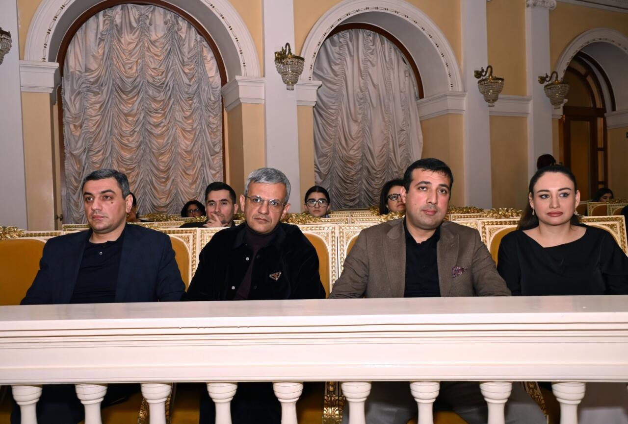 The Lady in Red в сиянии классических шедевров – магия вечера в Баку