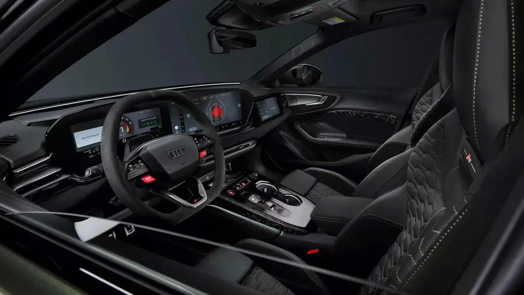 Audi представила новые RS5 и RS5 Avant