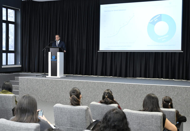 Запускается мобильное приложение Müəllim для педагогов