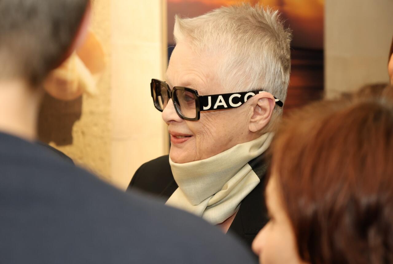 В Баку показали "Зеркало тайн" Анны Ибрагимбековой