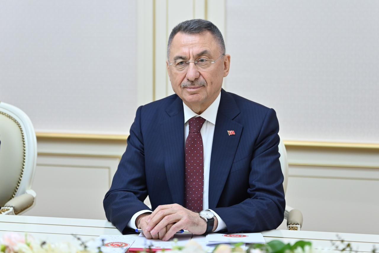 Sahibə Qafarova TBMM-in komitə sədri Fuad Oktay ilə ikitərəfli əməkdaşlığı müzakirə etdi