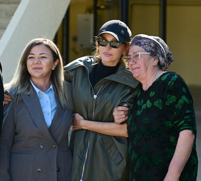 Prezident İlham Əliyev və Birinci xanım Mehriban Əliyeva Xocavənd şəhərində görülmüş işlərlə tanış olublar