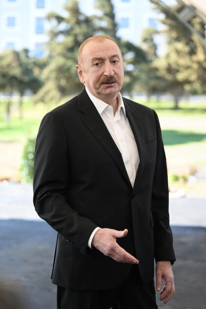 Prezident İlham Əliyev və Birinci xanım Mehriban Əliyeva Xocavənd şəhər və Xocavənd kənd sakinləri ilə görüşüblər