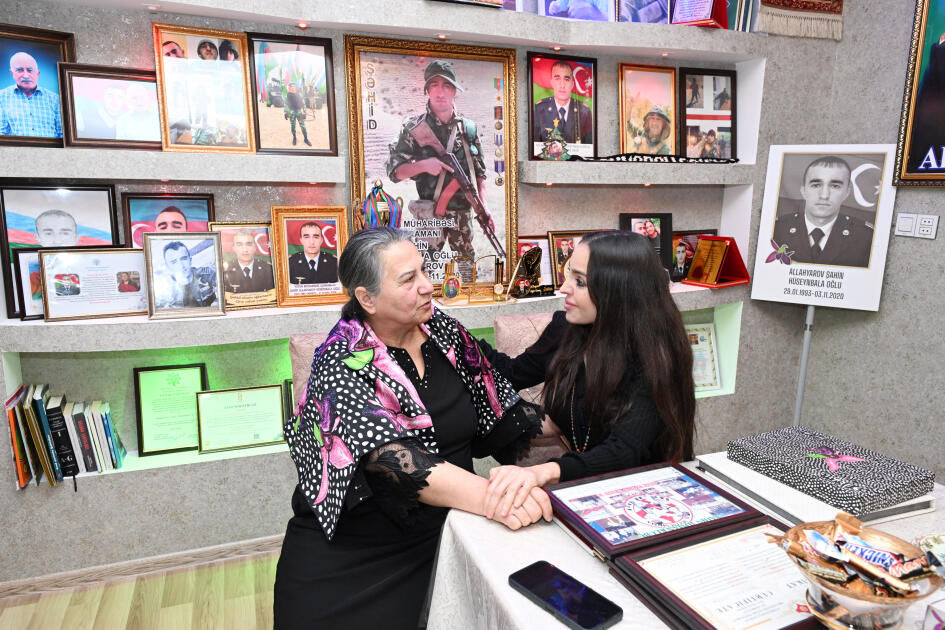 Лейла Алиева посетила семью Героя Отечественной войны Шахина Аллахъярова