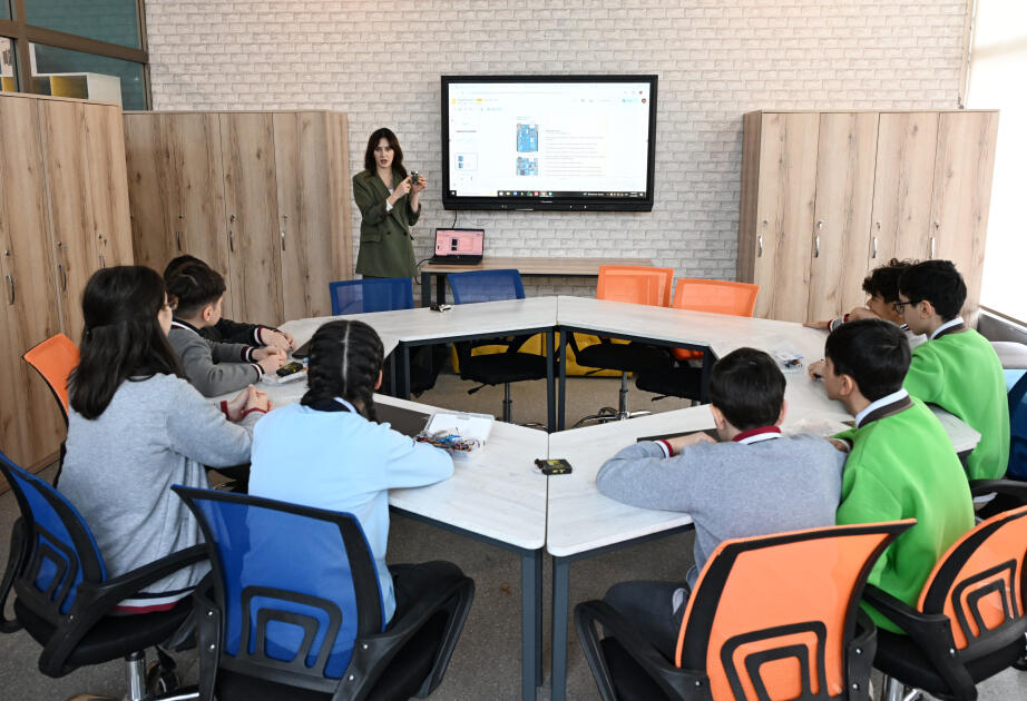 Leyla Əliyeva və Alena Əliyeva Quba şəhərində internat tipli ümumtəhsil məktəbini və STEAM mərkəzini ziyarət ediblər