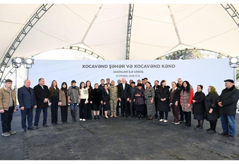 Prezident İlham Əliyev və Birinci xanım Mehriban Əliyeva Xocavənd şəhər və Xocavənd kənd sakinləri ilə görüşüblər