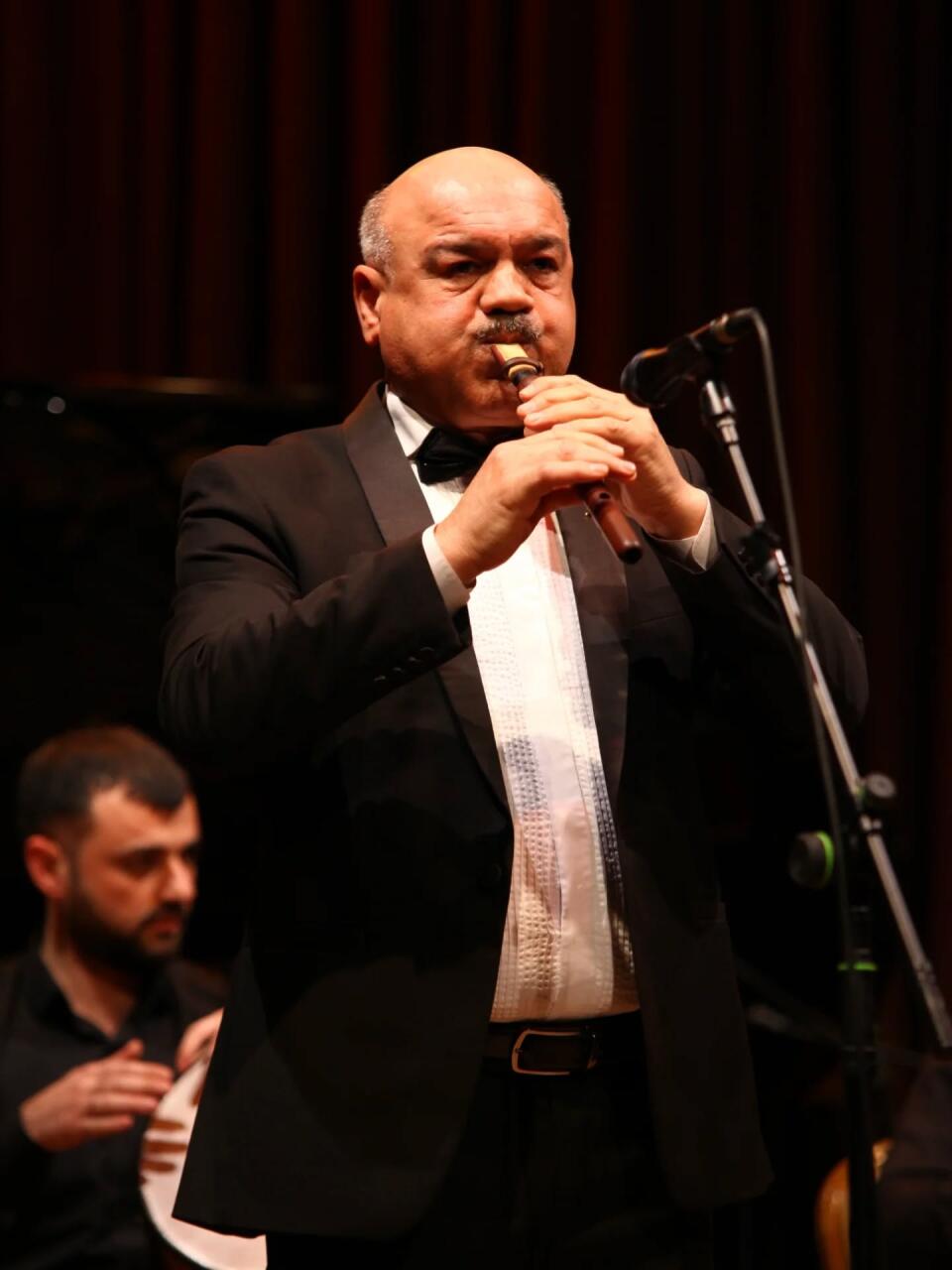 Семь азербайджанских красавиц в голубом и волшебство канона