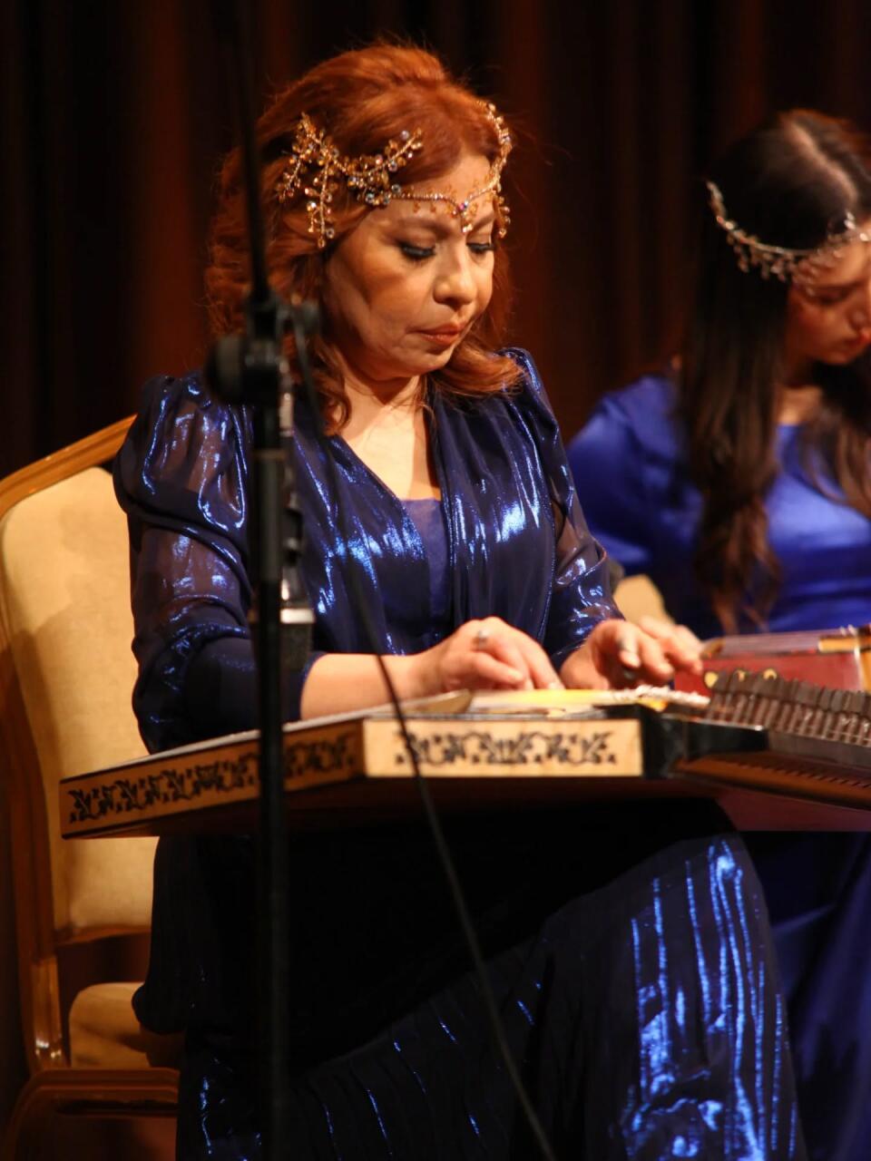 Семь азербайджанских красавиц в голубом и волшебство канона