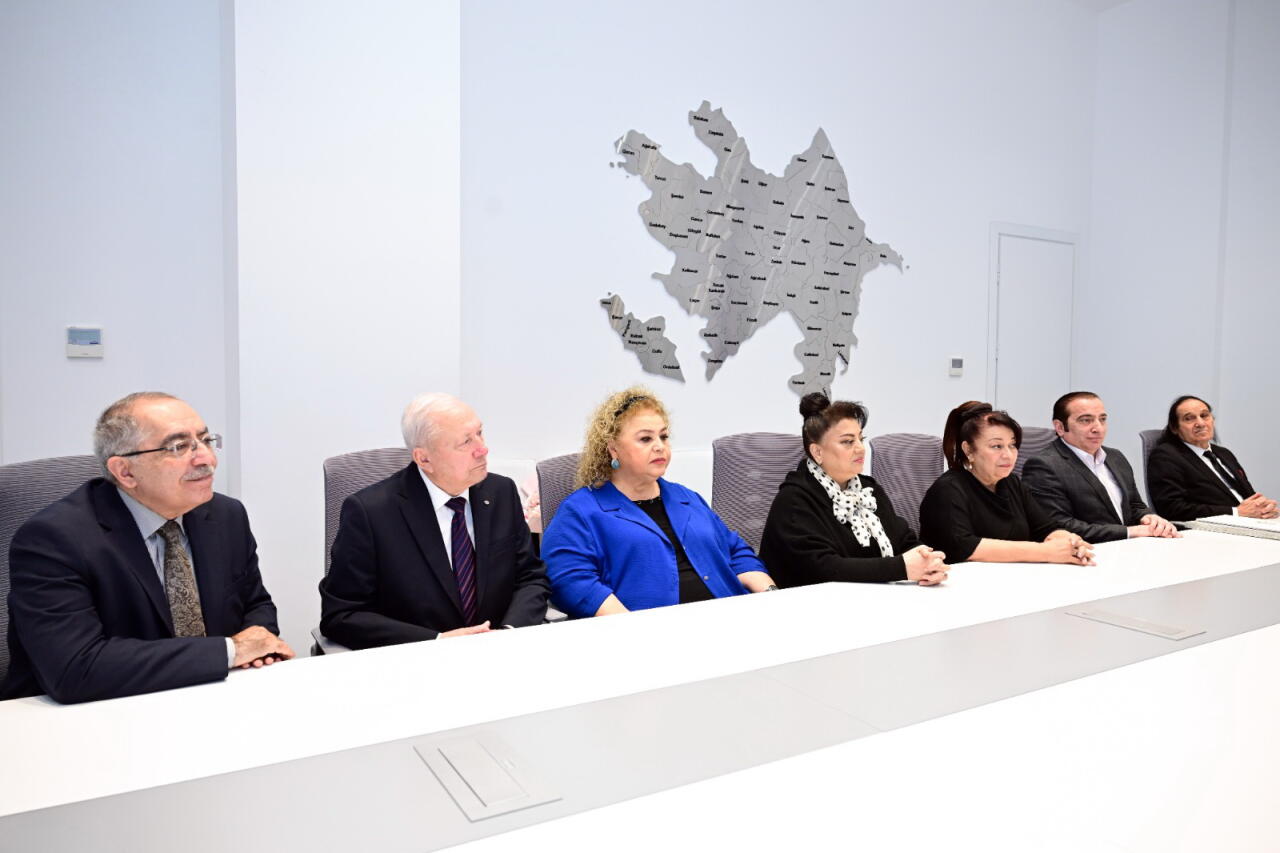 В минкультуры Азербайджана состоялась встреча с группой юбиляров