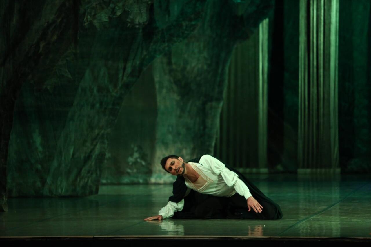 В Баку представили одноактный спектакль "Орфей и Эвридика"