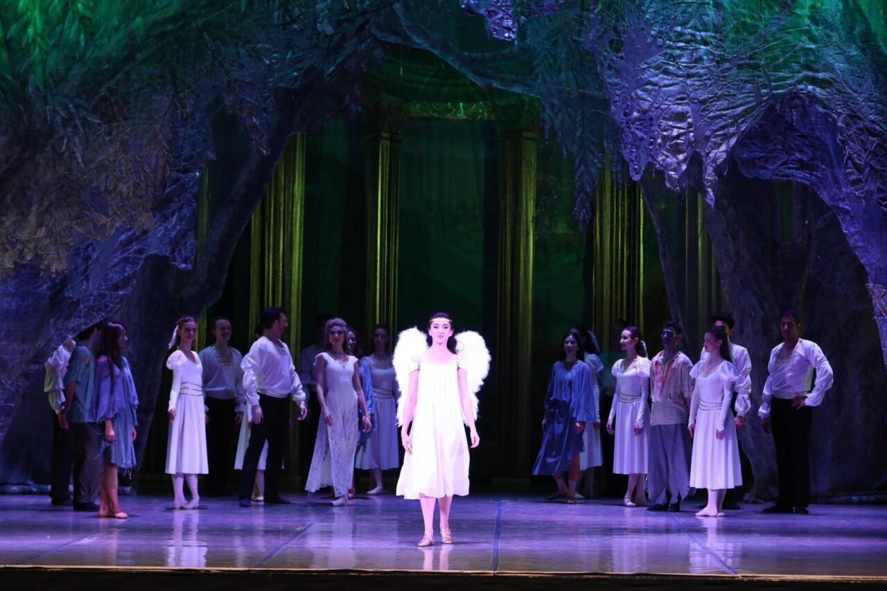 В Баку представили одноактный спектакль "Орфей и Эвридика"