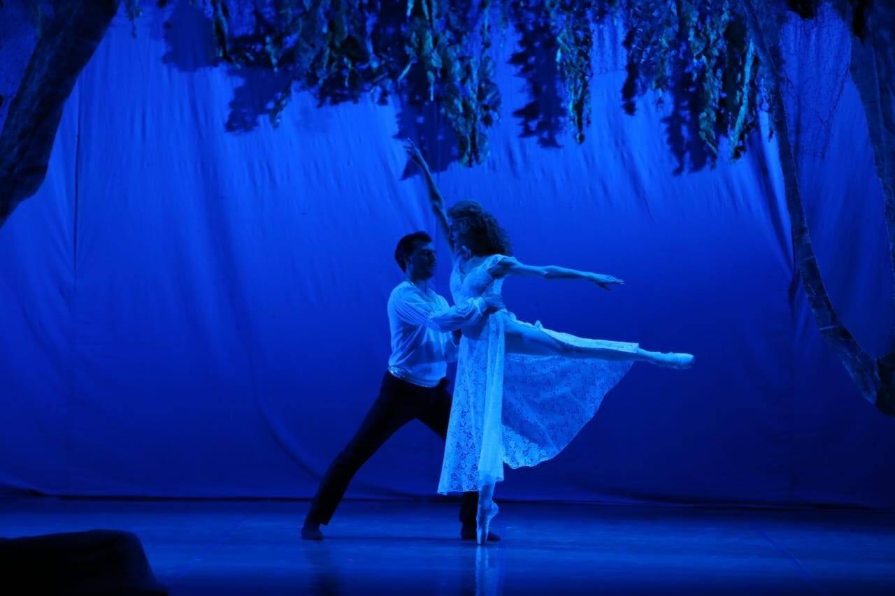 В Баку представили одноактный спектакль "Орфей и Эвридика"